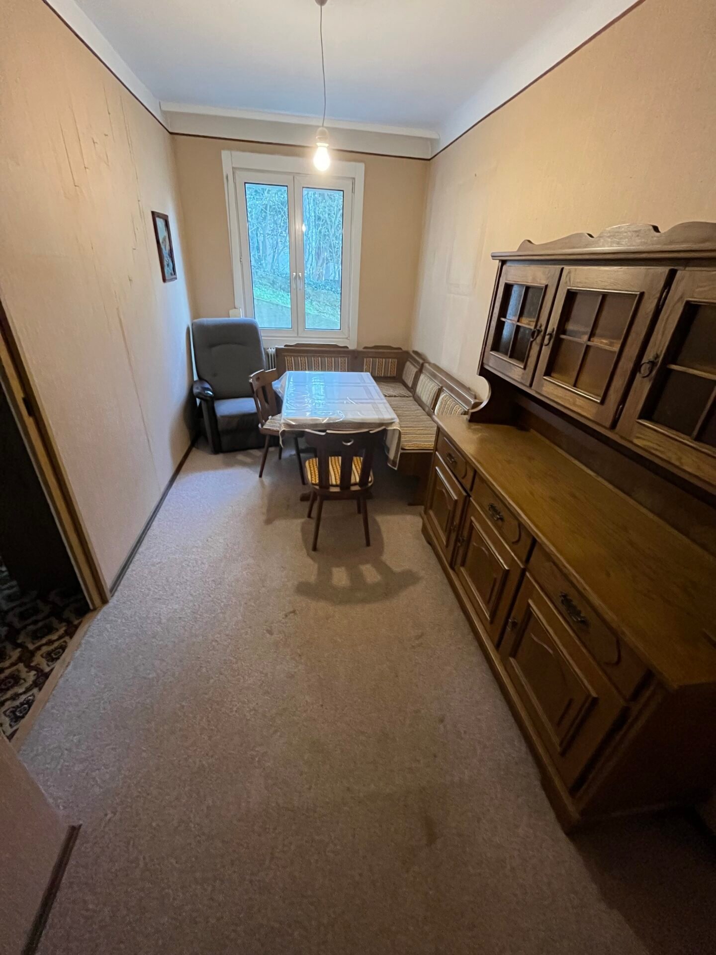 Referenzprojekt1 Wohnungssanierung Vorher 4 Img 2812